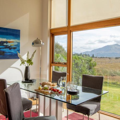 Shiel Dining