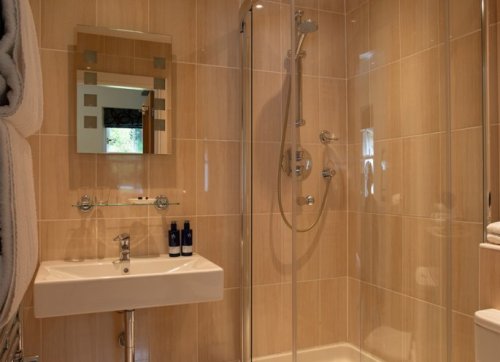 Tioram Bathroom